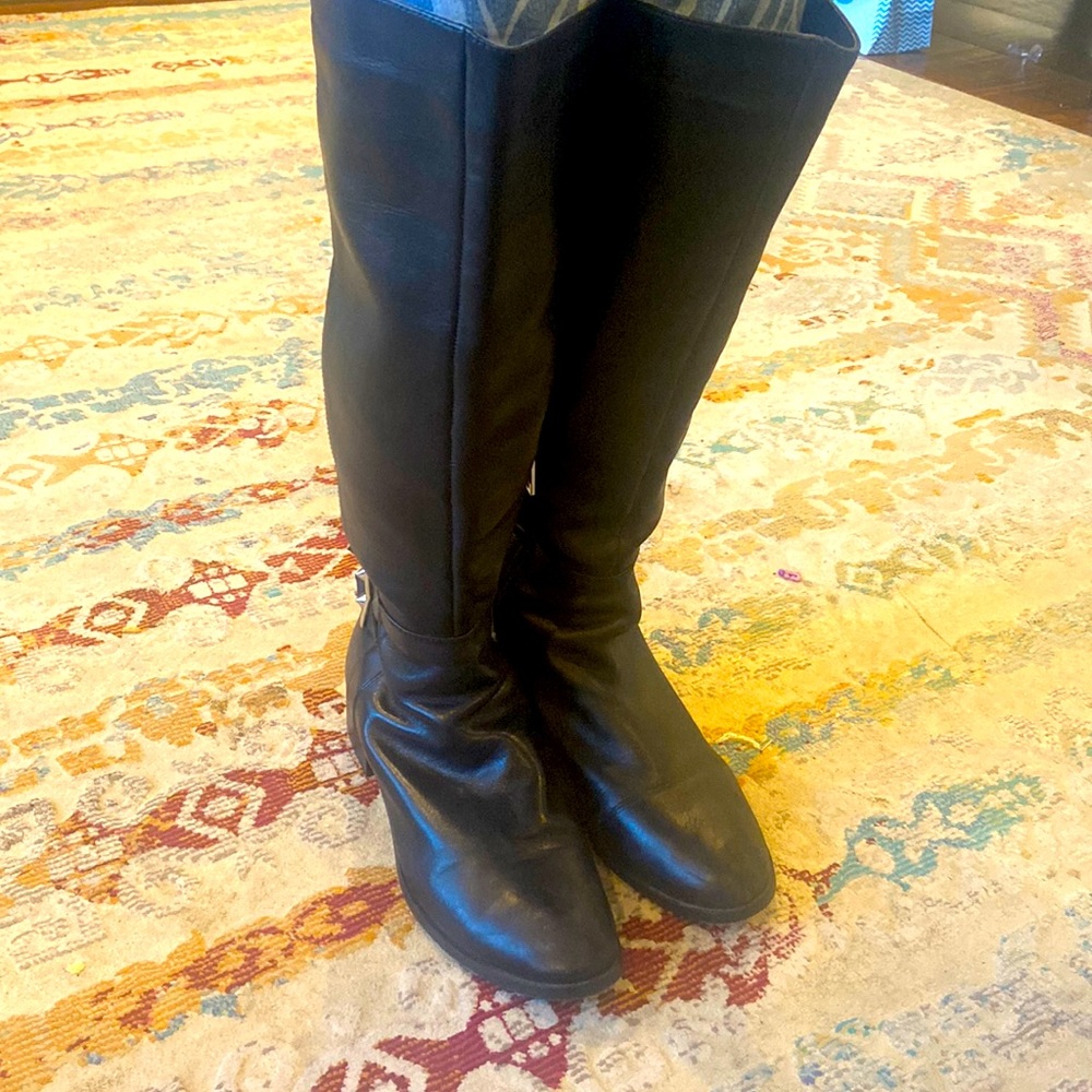 Black boots